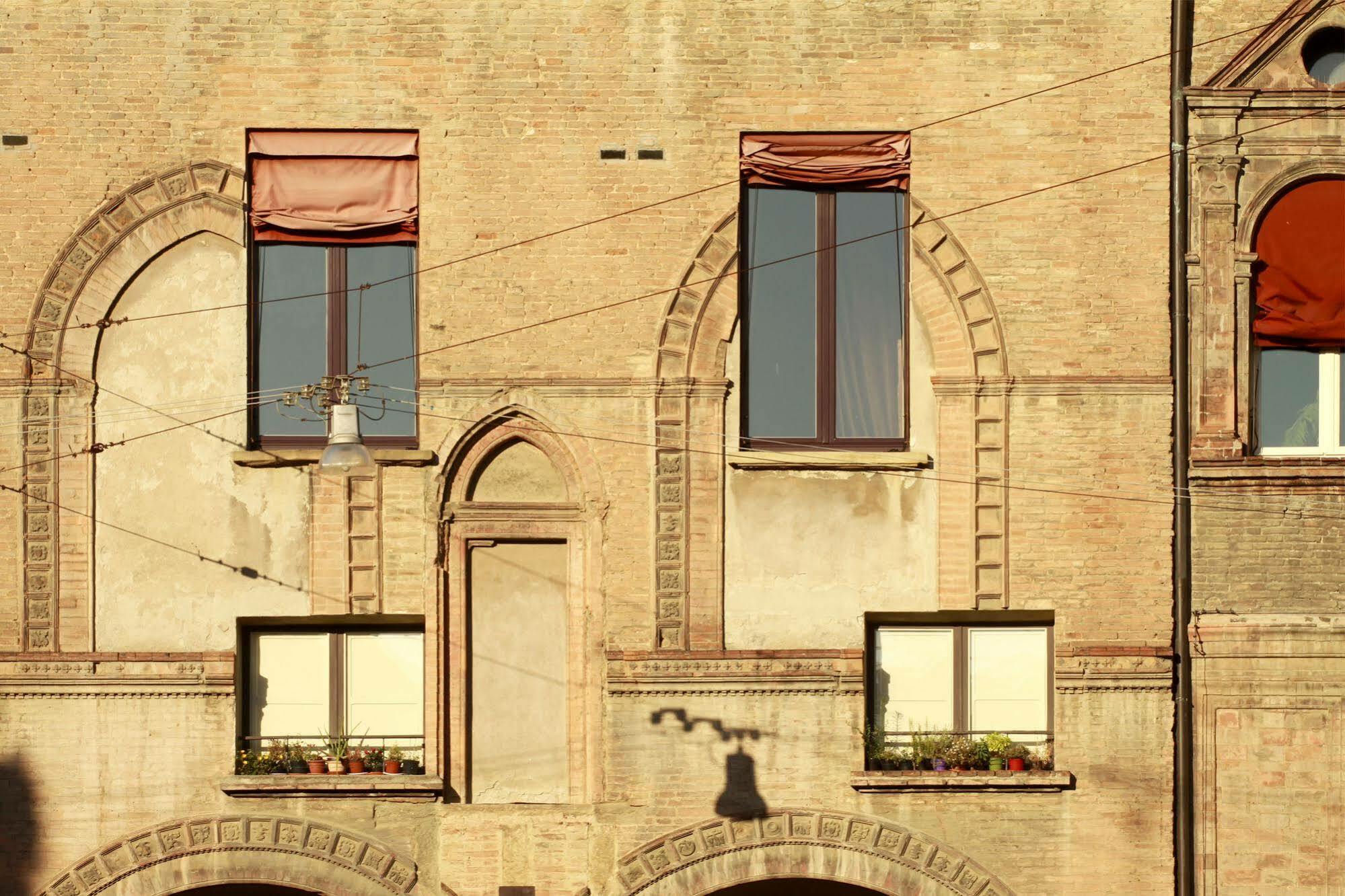 Casa Isolani Charms Rooms Santo Stefano ボローニャ エクステリア 写真
